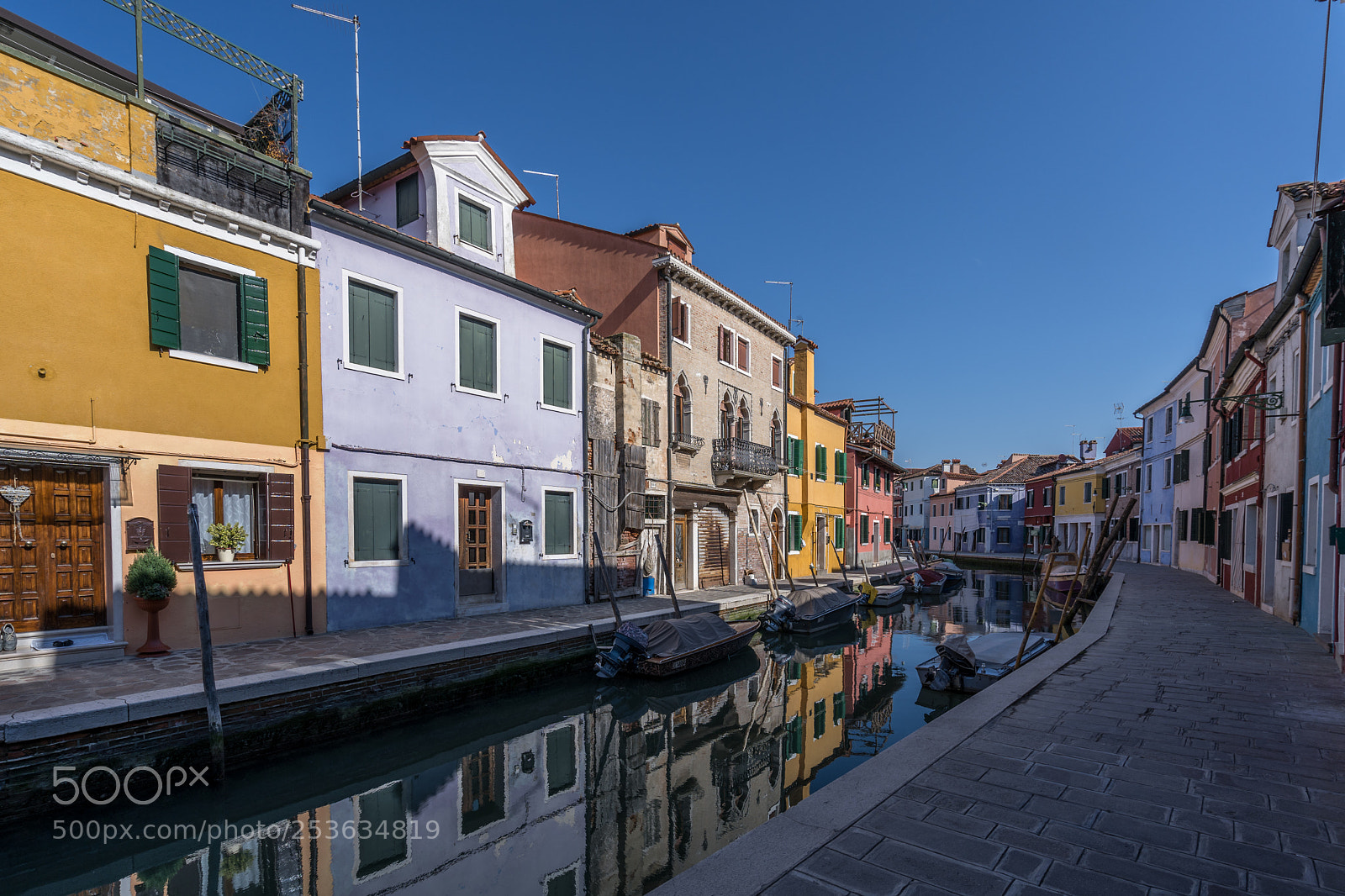 Sony a7 III sample photo. "the streets of burano" photography