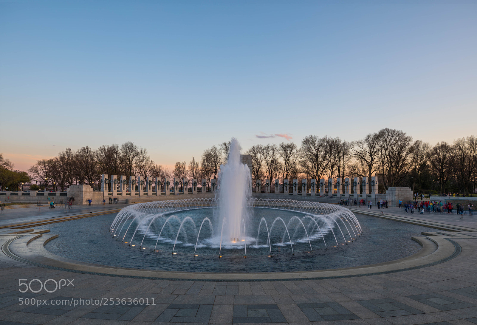 Canon EOS 5D Mark IV sample photo. Wwii memorial photography