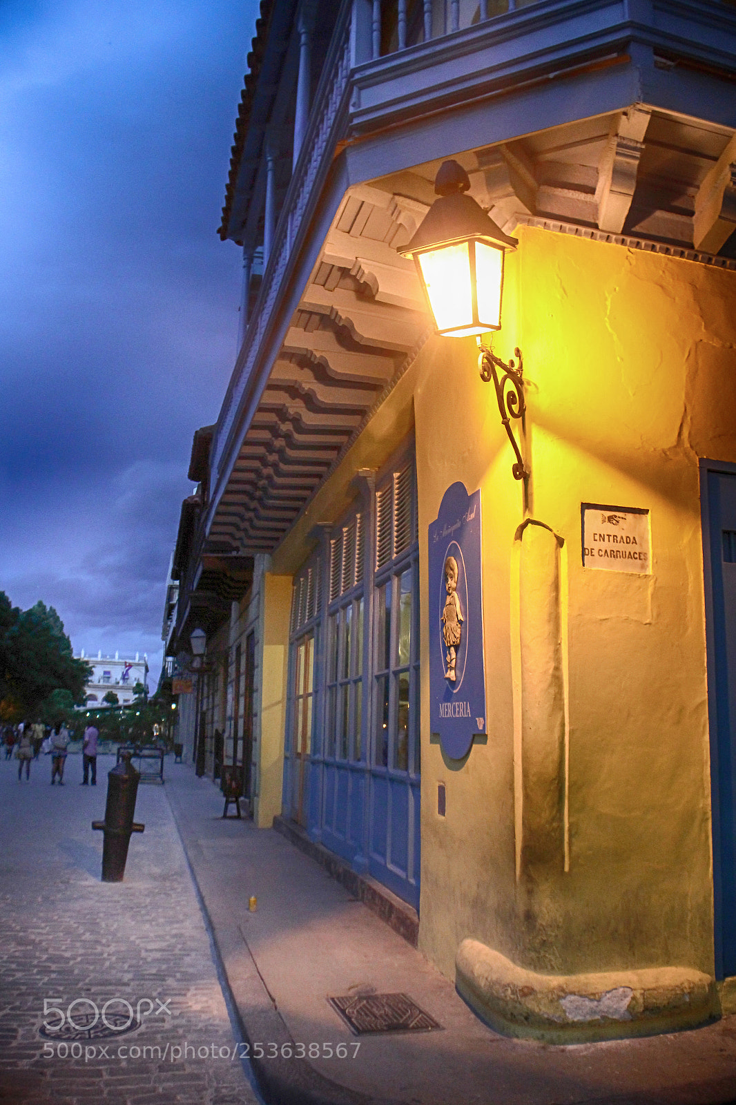 Canon EOS 60D sample photo. Havana street photography