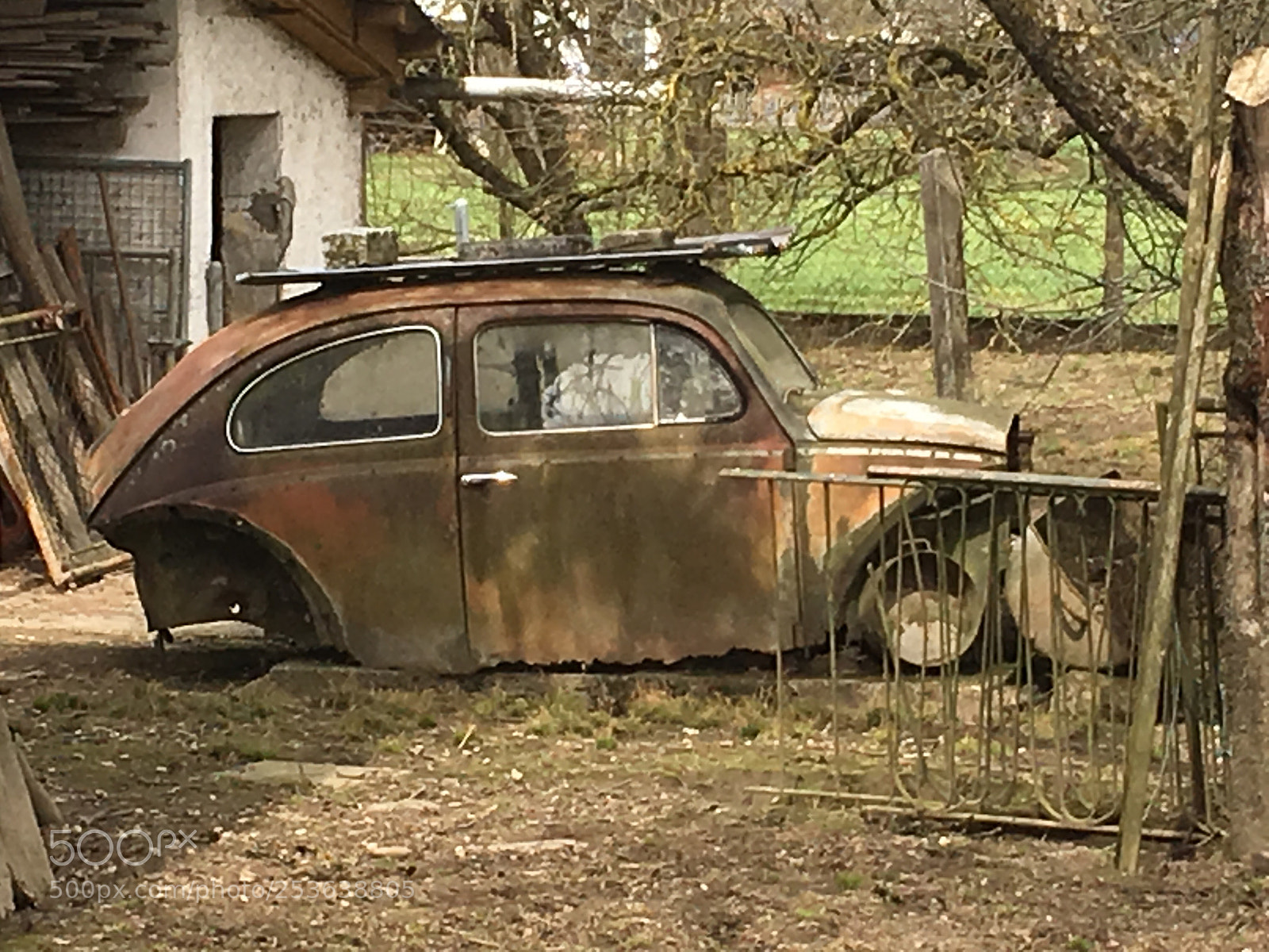Apple iPhone 6s sample photo. Vergessener oldtimer  photography