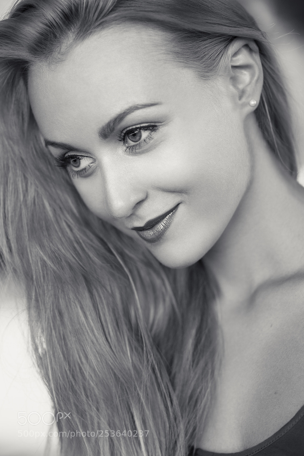 Canon EOS 5D Mark II sample photo. Ellen photography