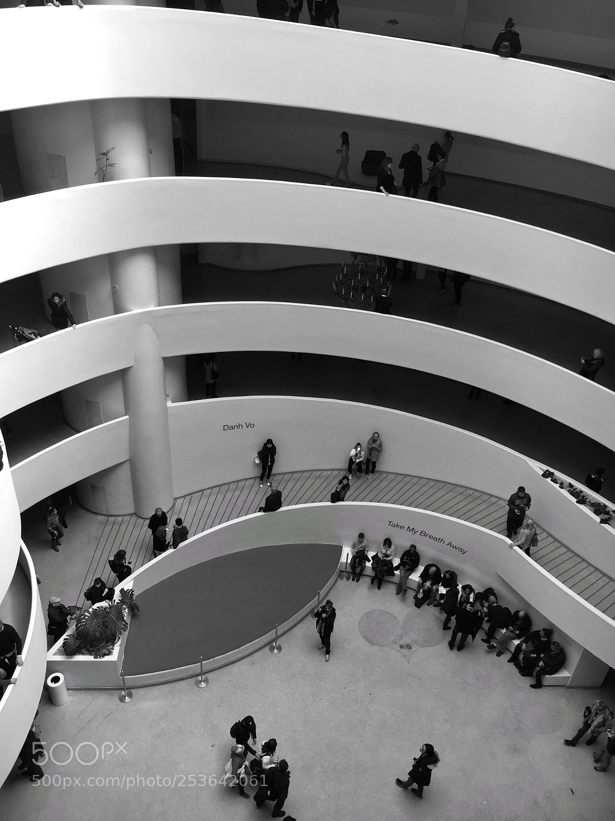 Apple iPhone 6s sample photo. Guggenheim, nyc photography