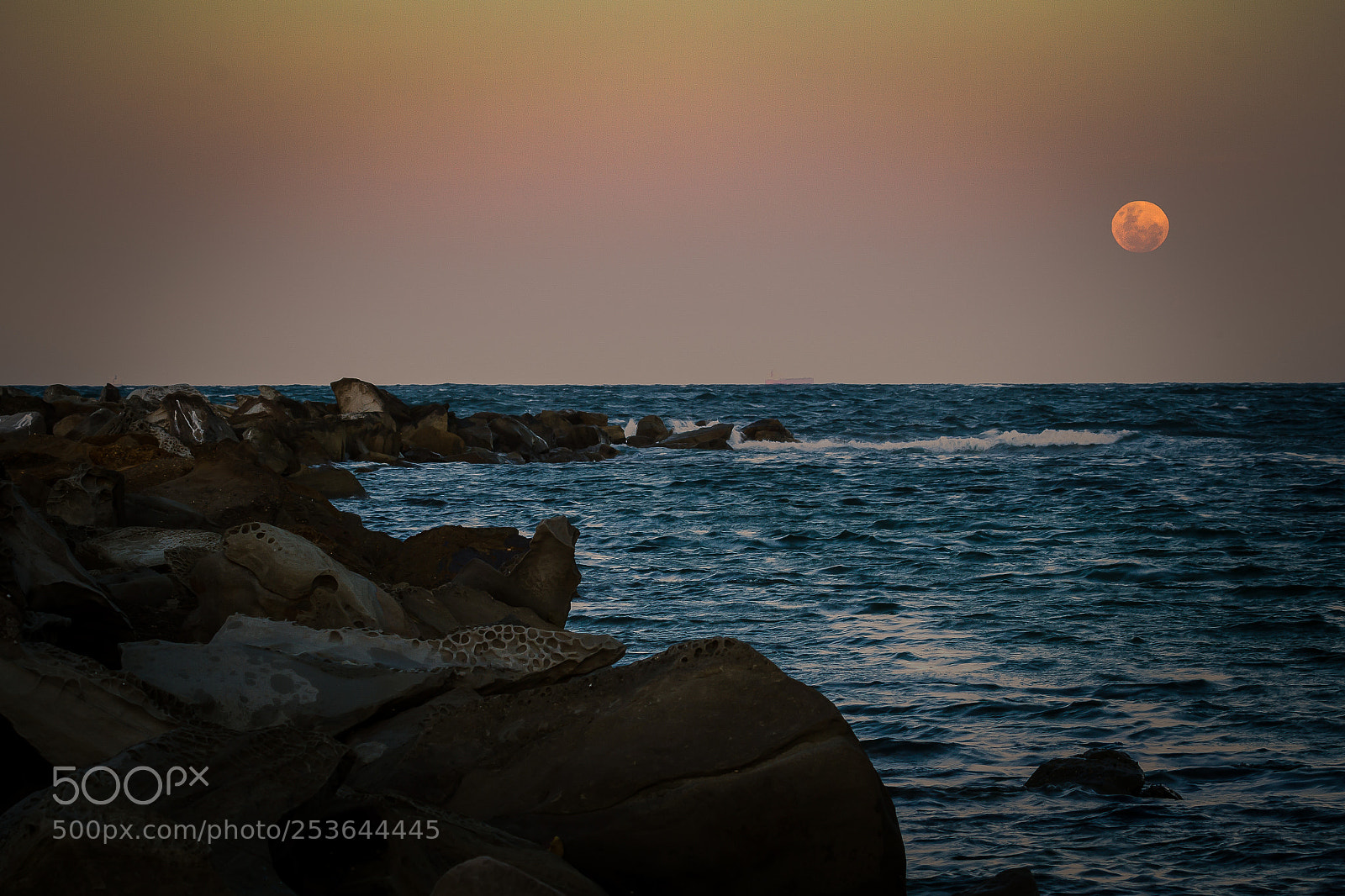 Canon EOS 7D sample photo. Moon rise photography