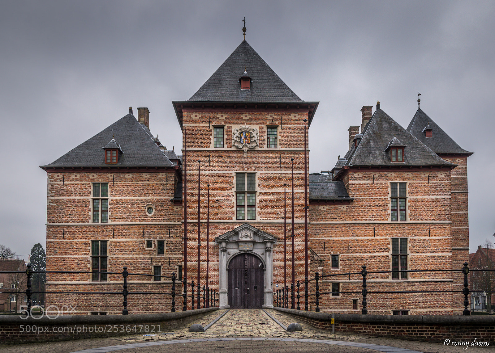 Nikon D5300 sample photo. Turnhout, kasteel; photography