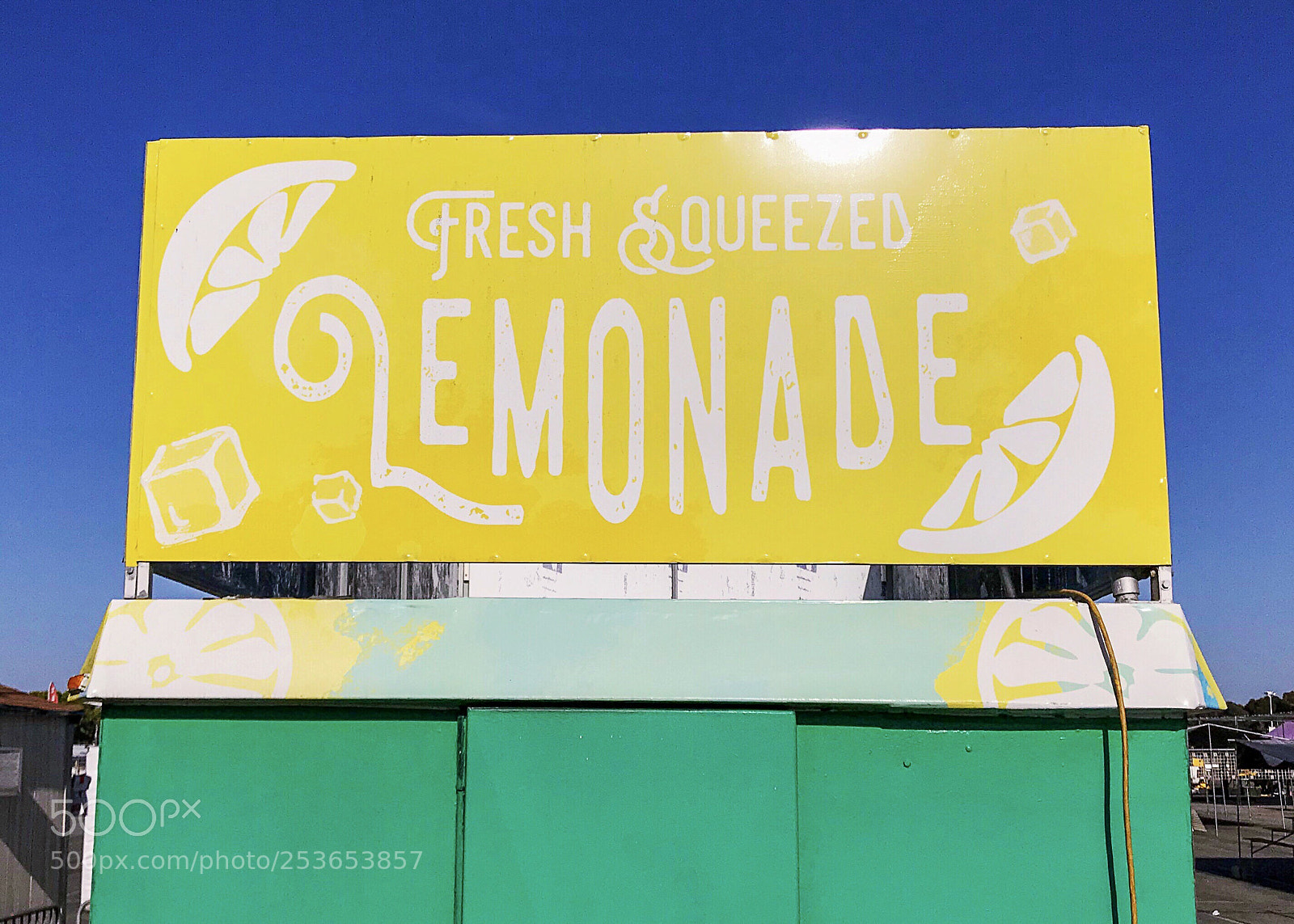Apple iPhone 7 Plus sample photo. Fresh squeezed lemonade sign photography