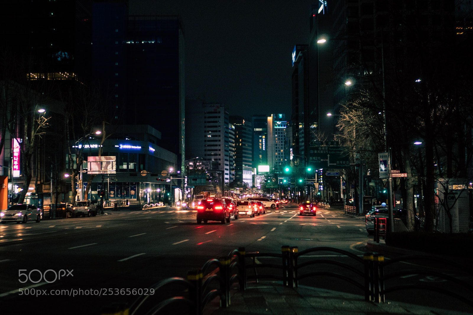 Sony a6300 sample photo. Cars on street photography