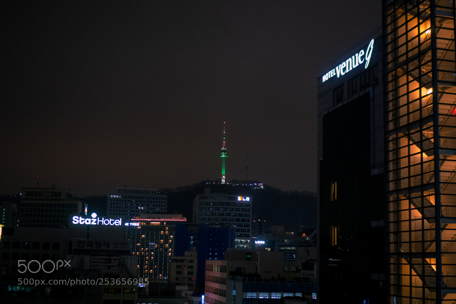 Sony a6300 sample photo. Seoul nights photography