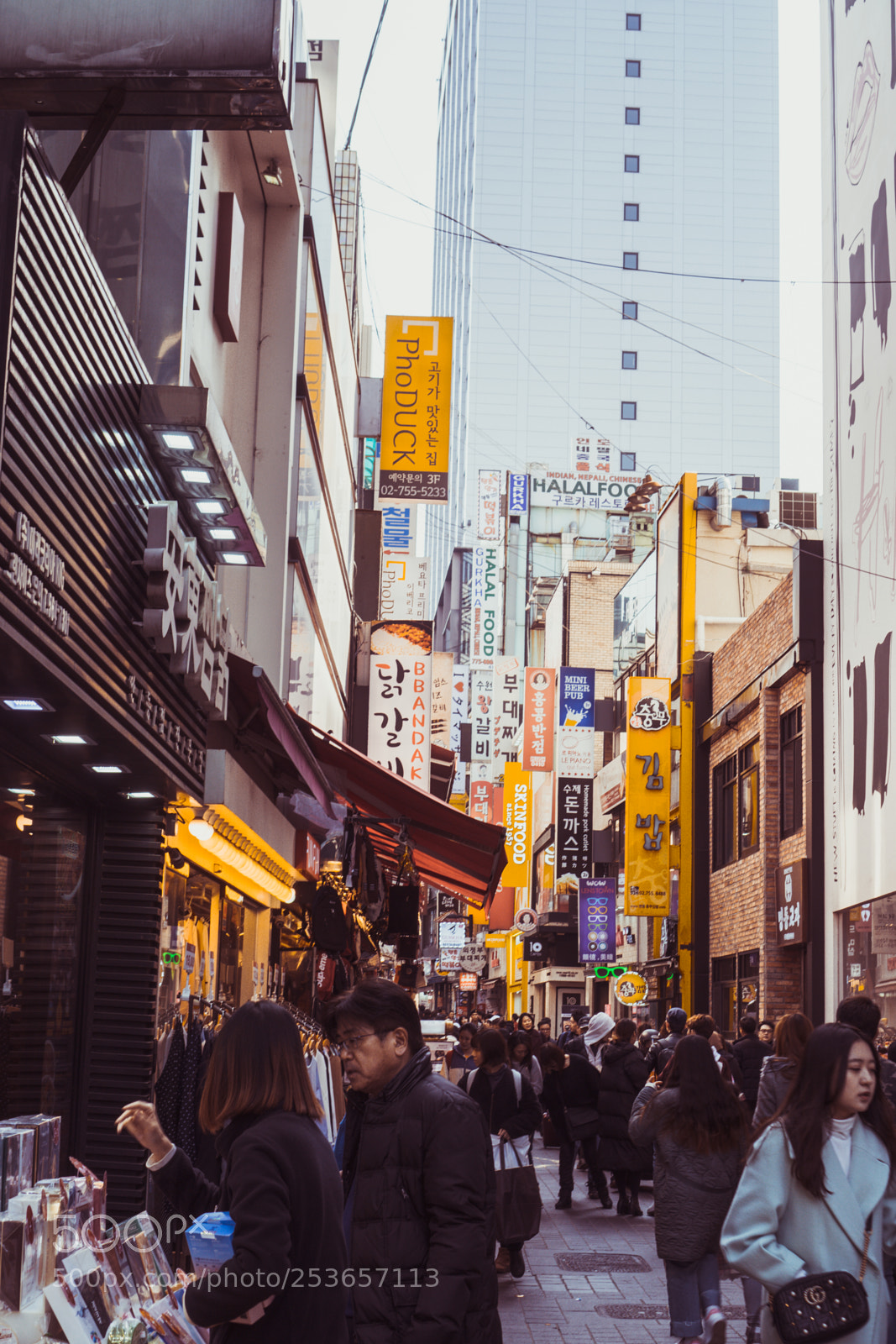 Sony a6300 sample photo. Shopping photography
