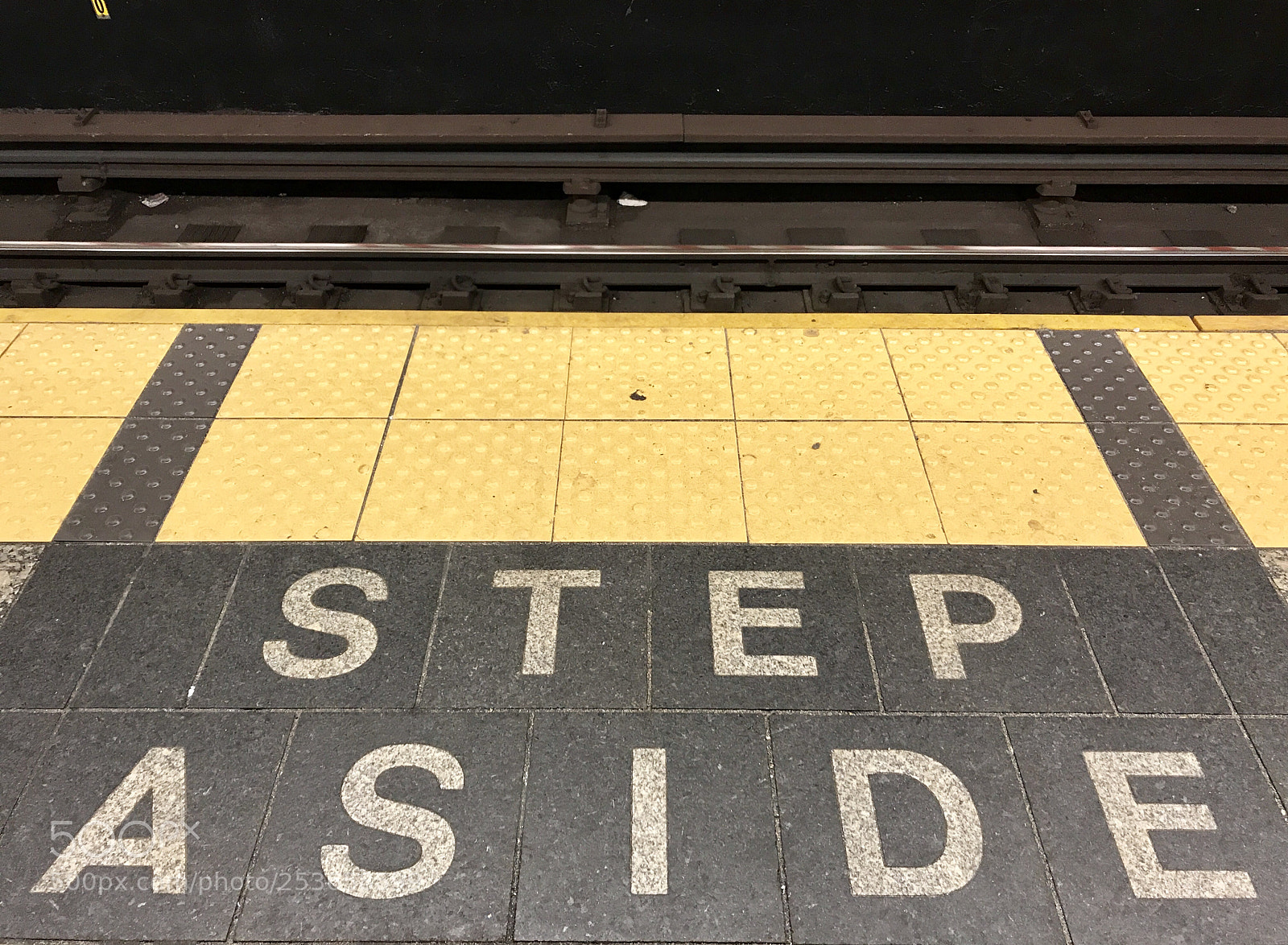 Apple iPhone 7 sample photo. Step aside ny train photography