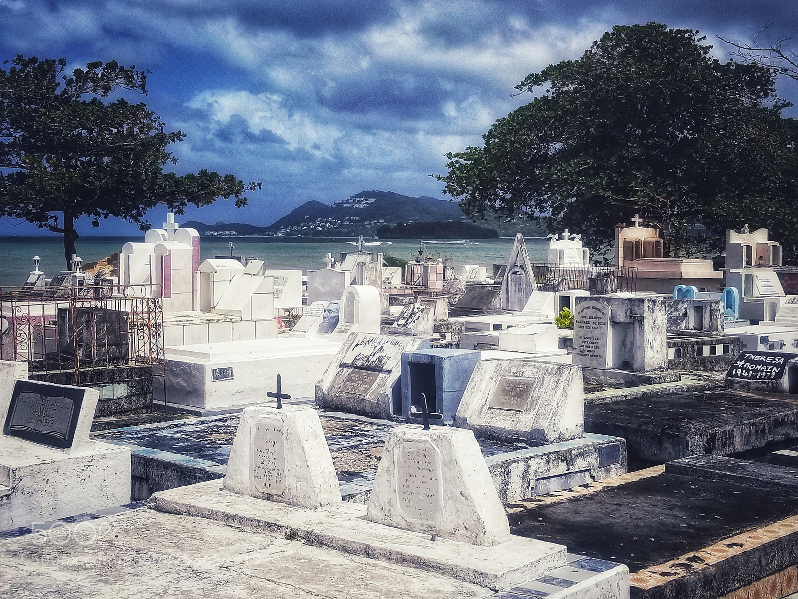 Samsung Galaxy S8+ sample photo. Graveyard in st lucia photography