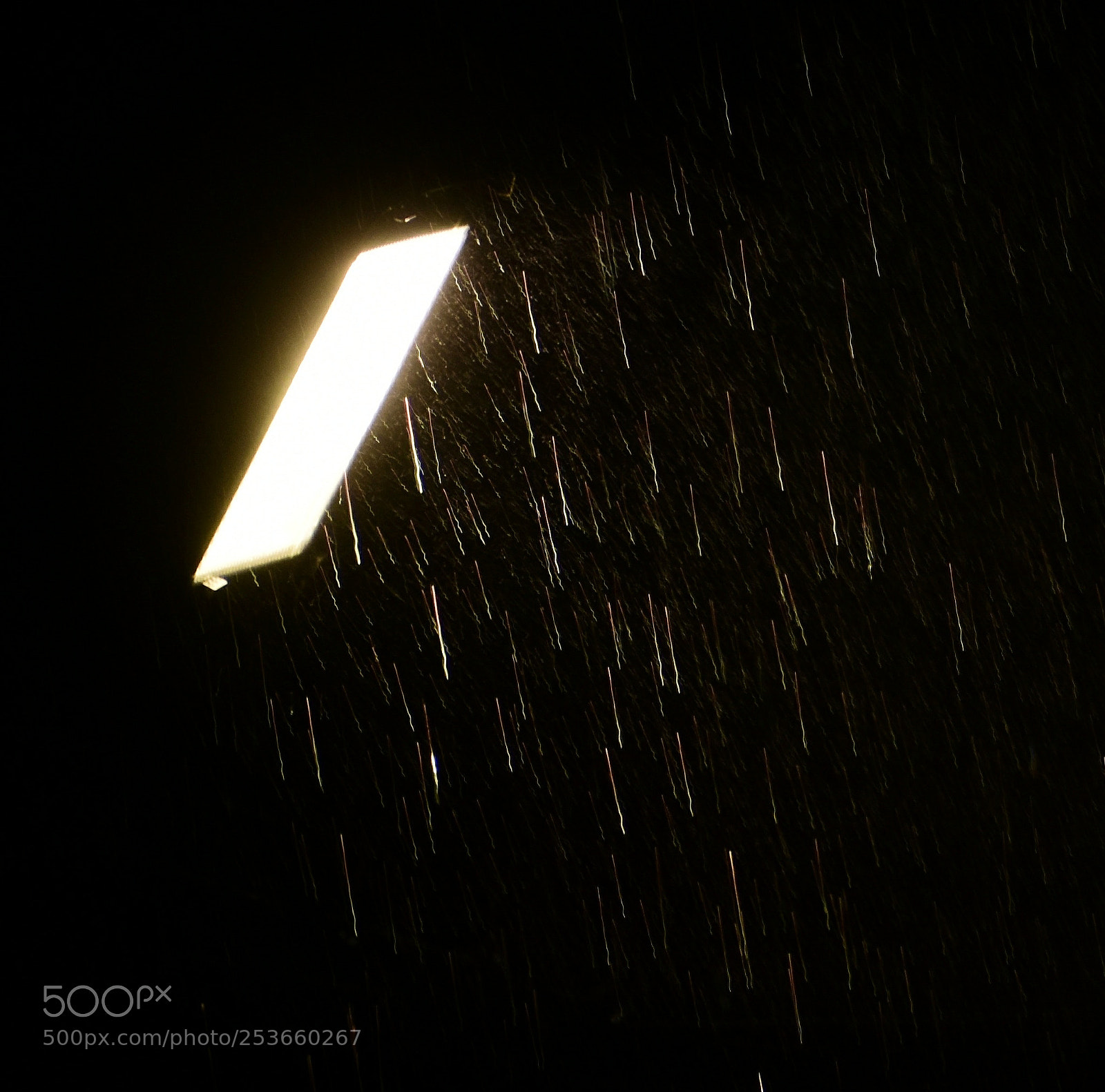 Nikon D3400 sample photo. Water rays in limelight photography