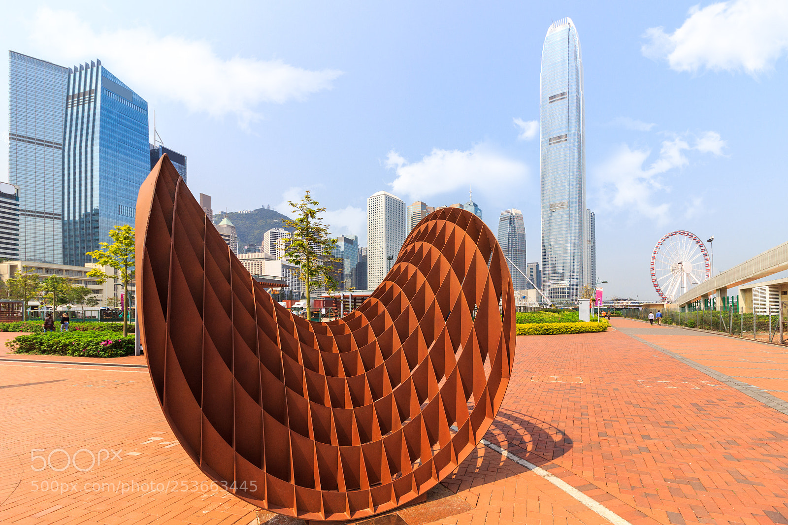 Canon EOS 600D (Rebel EOS T3i / EOS Kiss X5) sample photo. Hongkong central seashore square photography