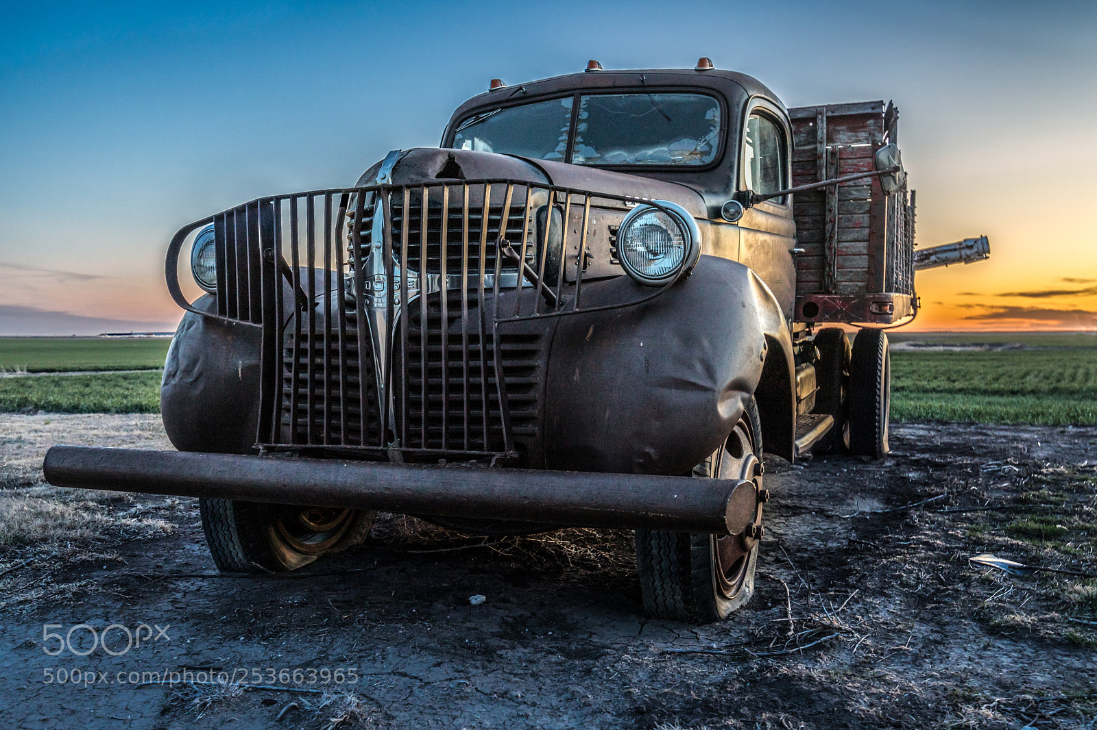 Canon EOS 5D Mark IV sample photo. Ol' dodge 2 photography