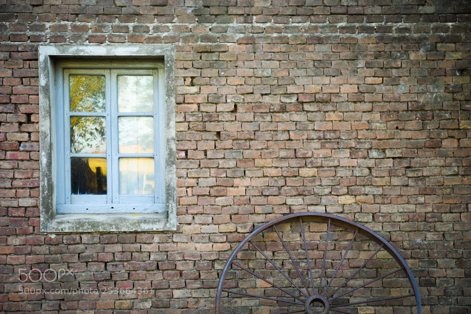 Nikon D7200 sample photo. Blue window photography