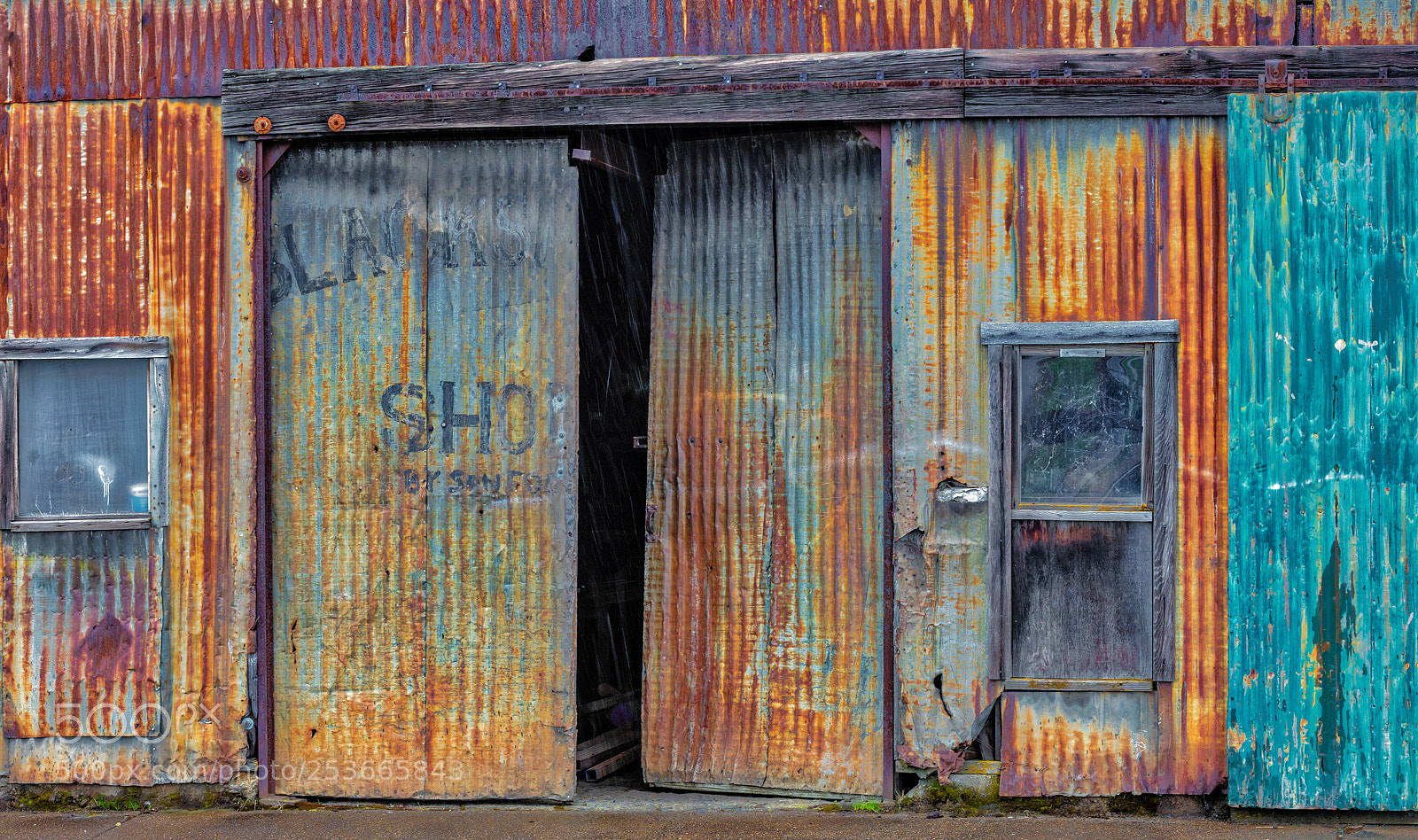 Canon EOS 5DS R sample photo. Blacksmith shop photography