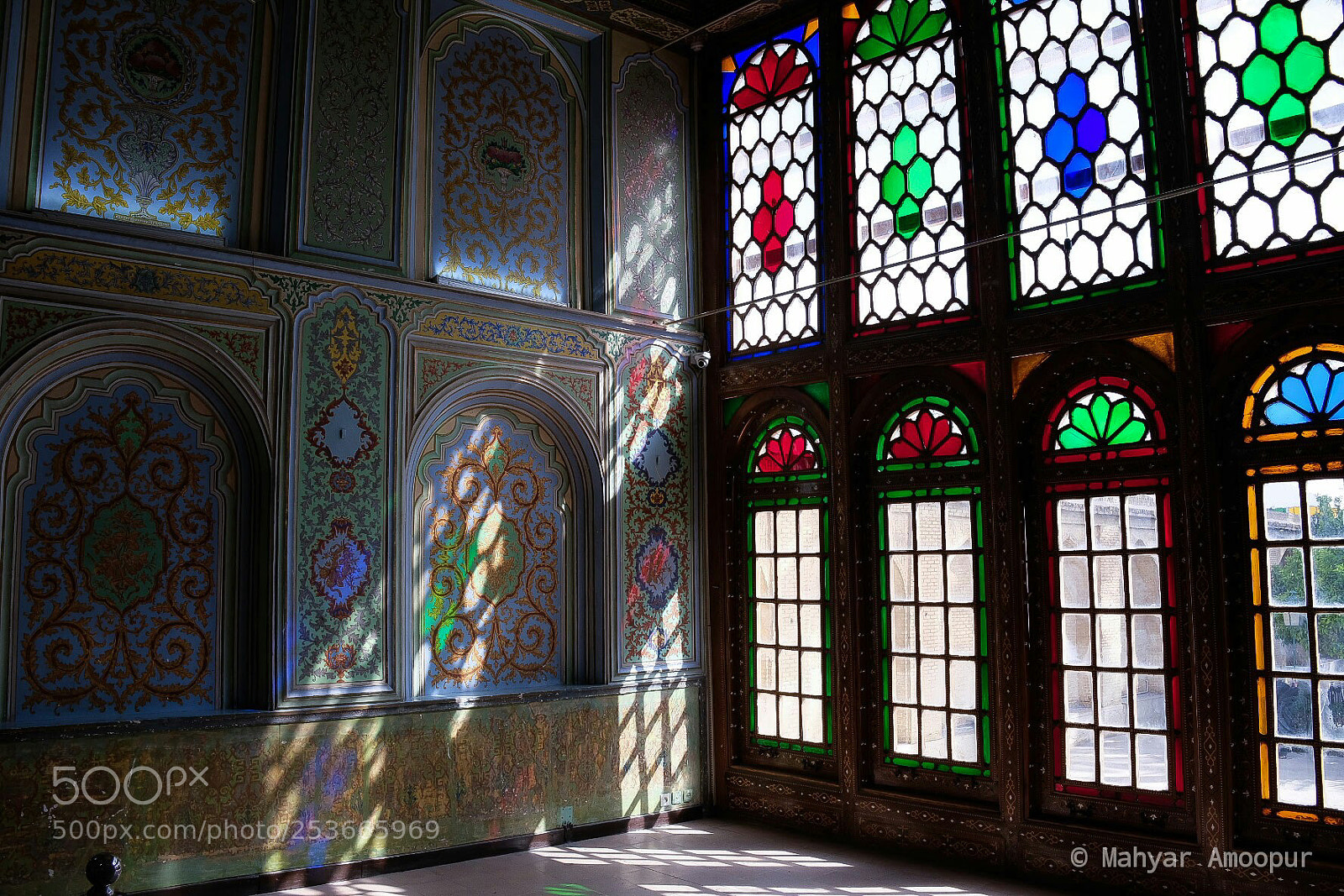 Fujifilm X100F sample photo. Persian windows photography