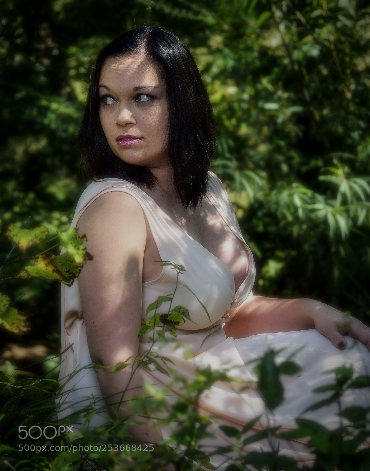 Nikon D5200 sample photo. Forest glamour photography