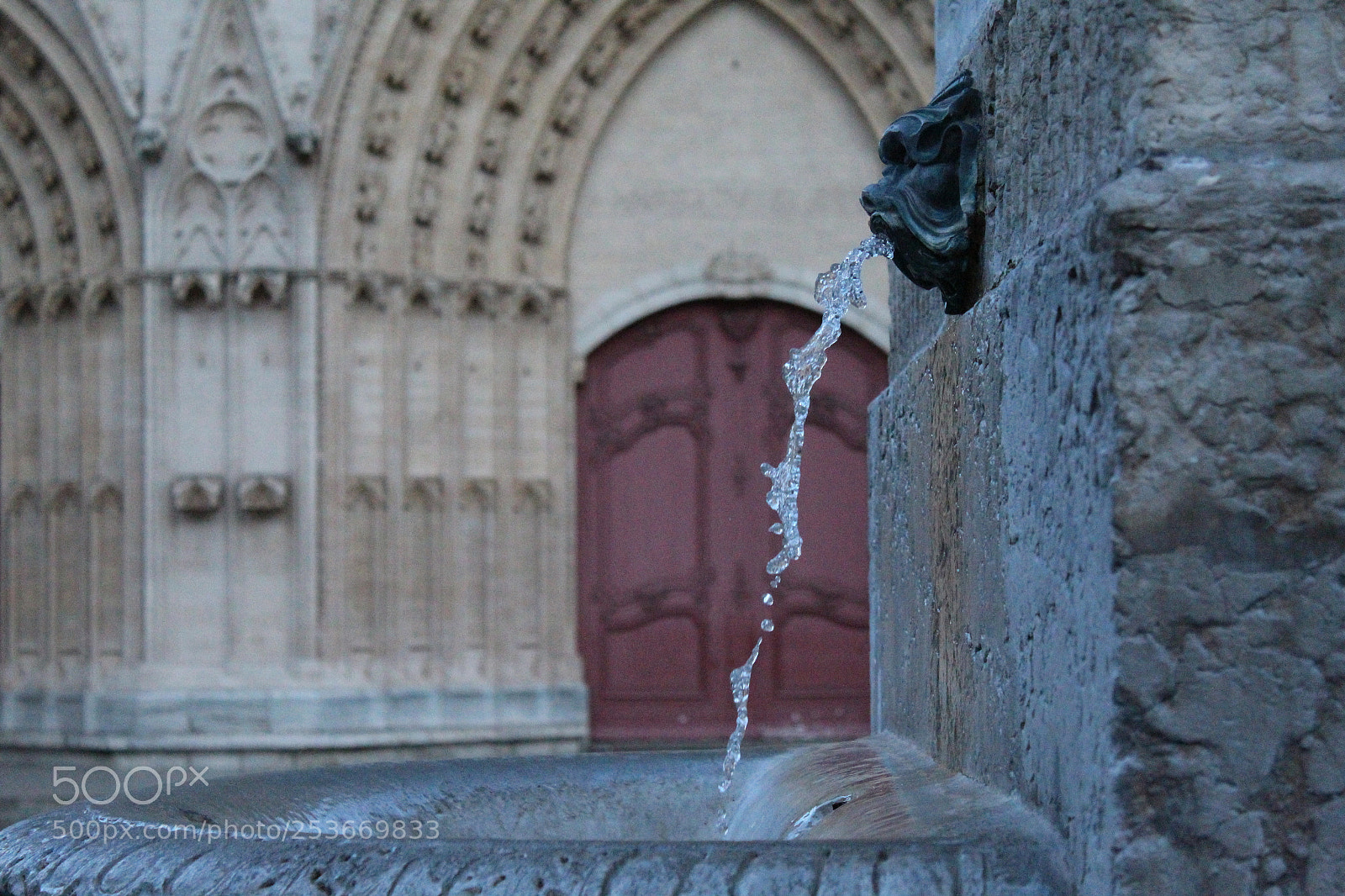 Canon EOS 1300D (EOS Rebel T6 / EOS Kiss X80) sample photo. Fountain in saint-jean photography