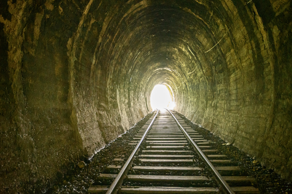 Light at the end of the tunnel, автор — Good Fisherman на 500px.com