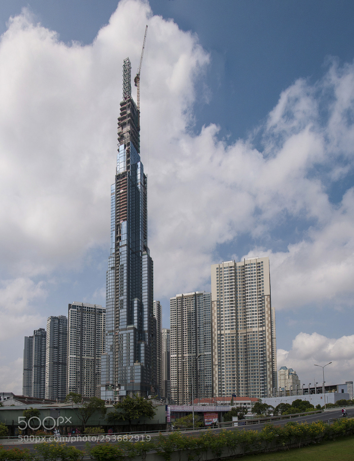 Nikon D300S sample photo. Landmark 81 in saigon vietnam photography