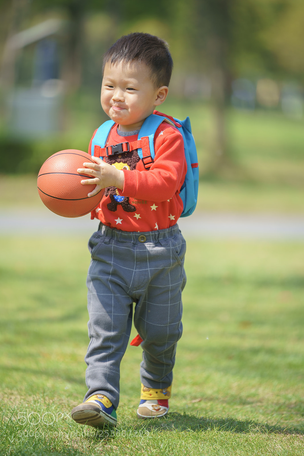 Sony a7R III sample photo. Playing ball photography