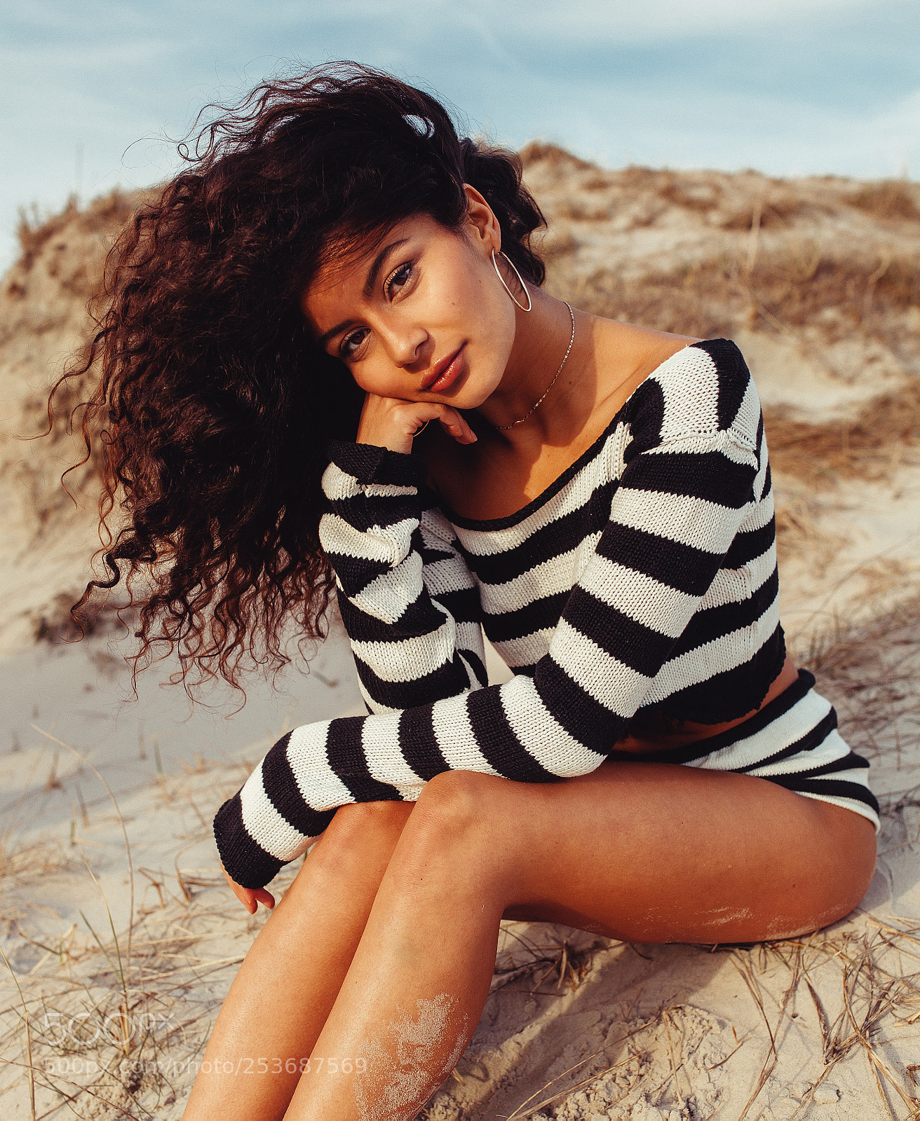 Canon EOS 5D Mark II sample photo. High by the beach photography
