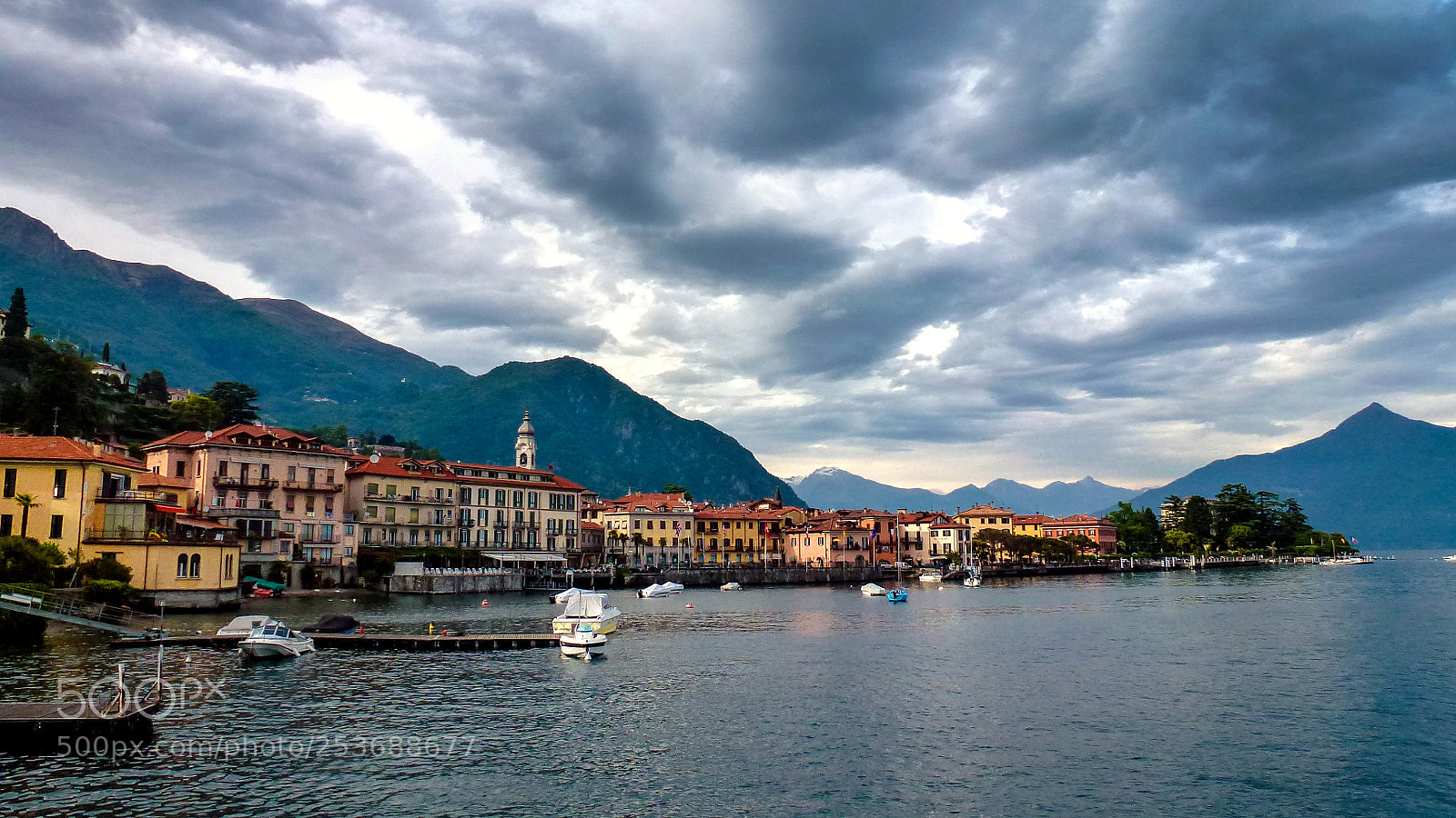 Panasonic Lumix DMC-ZS10 (Lumix DMC-TZ20 / Lumix DMC-TZ22) sample photo. Menaggio - lake of photography