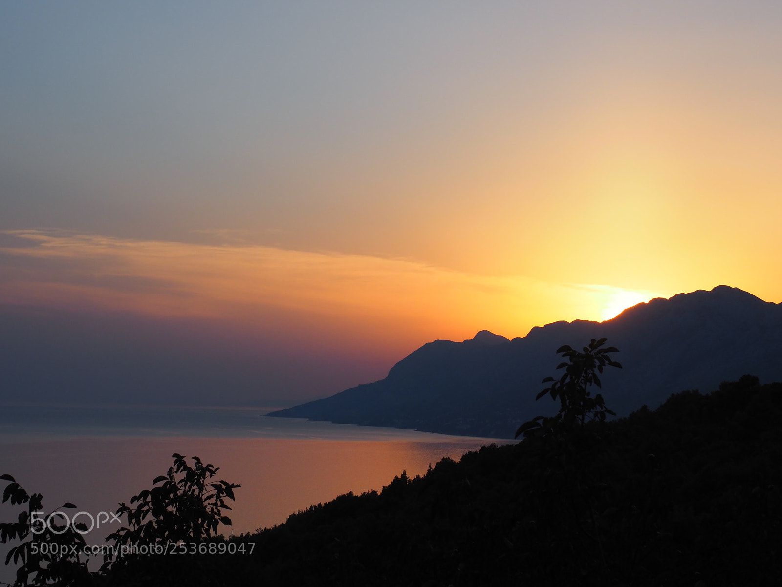 Olympus OM-D E-M1 Mark II sample photo. Sundown in brela photography