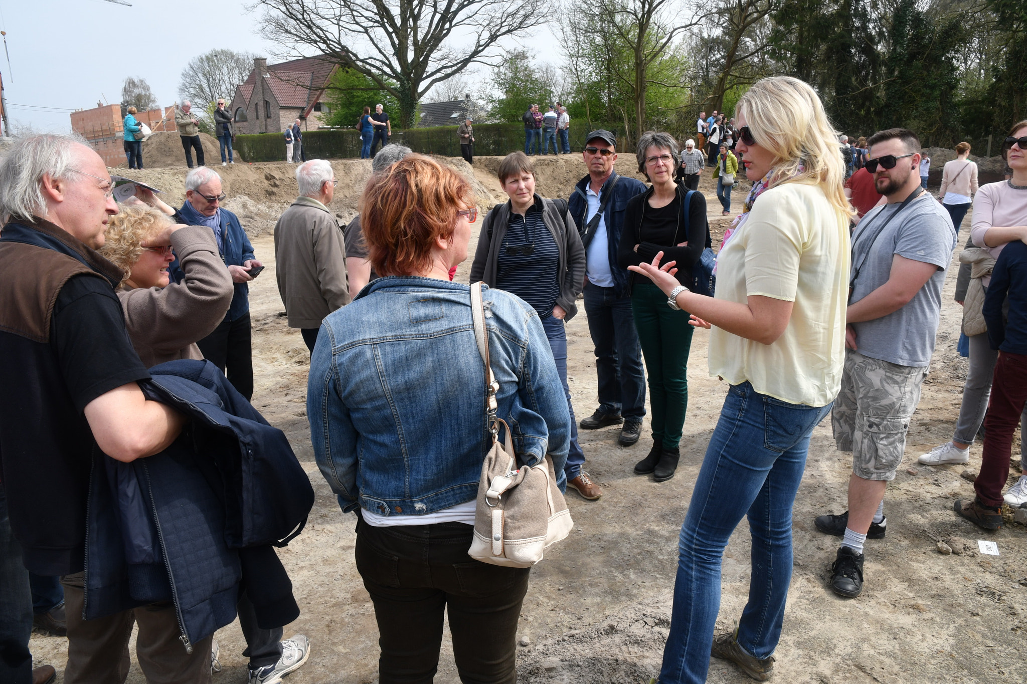 Nikon D500 sample photo. Archeologische vondst opnieuw begraven photography