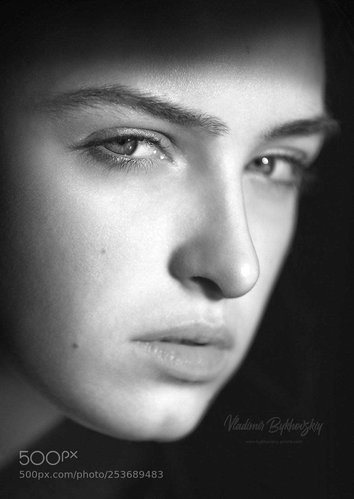 Canon EOS 5D Mark IV sample photo. Portrait photography