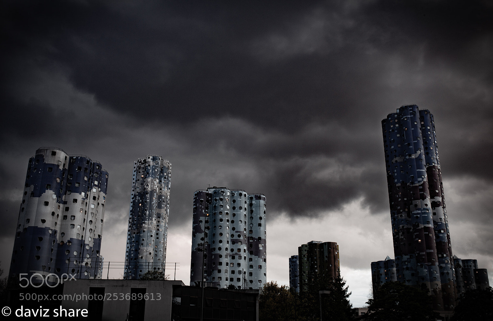 Canon EOS 5D Mark II sample photo. When 5 legends defy sky photography