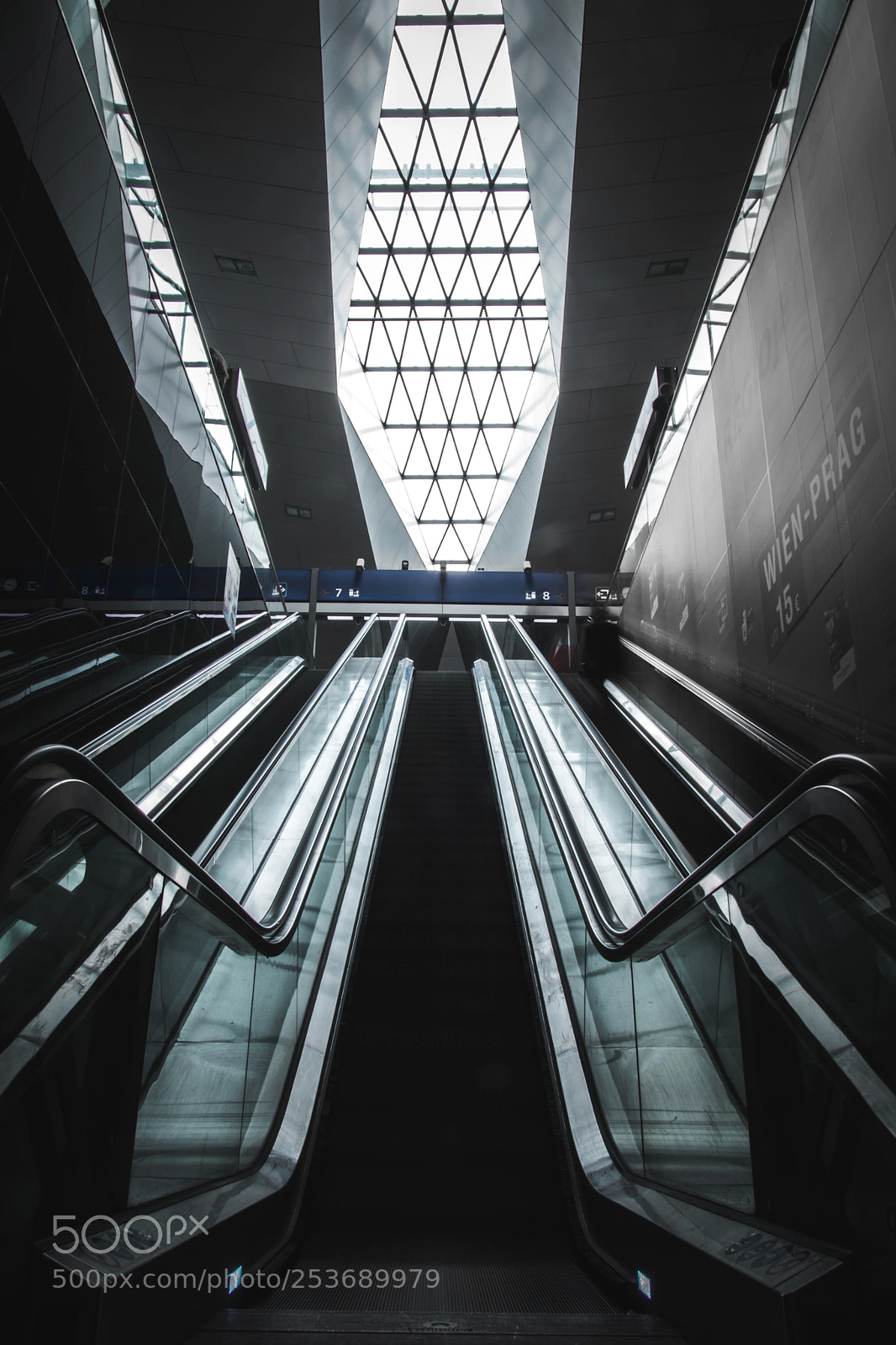 Nikon D3300 sample photo. The escalator photography