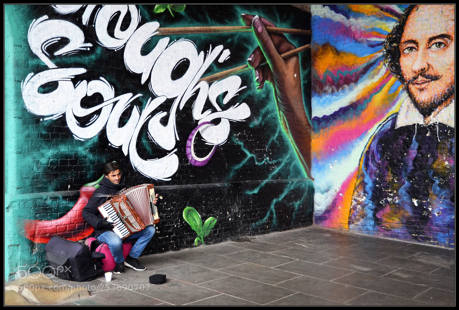 Nikon D5100 sample photo. Colourful performance photography