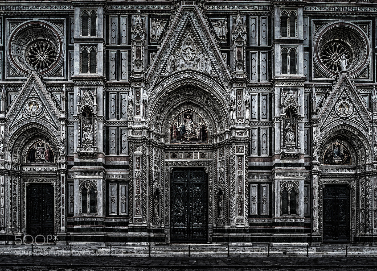 Sony a7 II sample photo. Entrance duomo florence photography