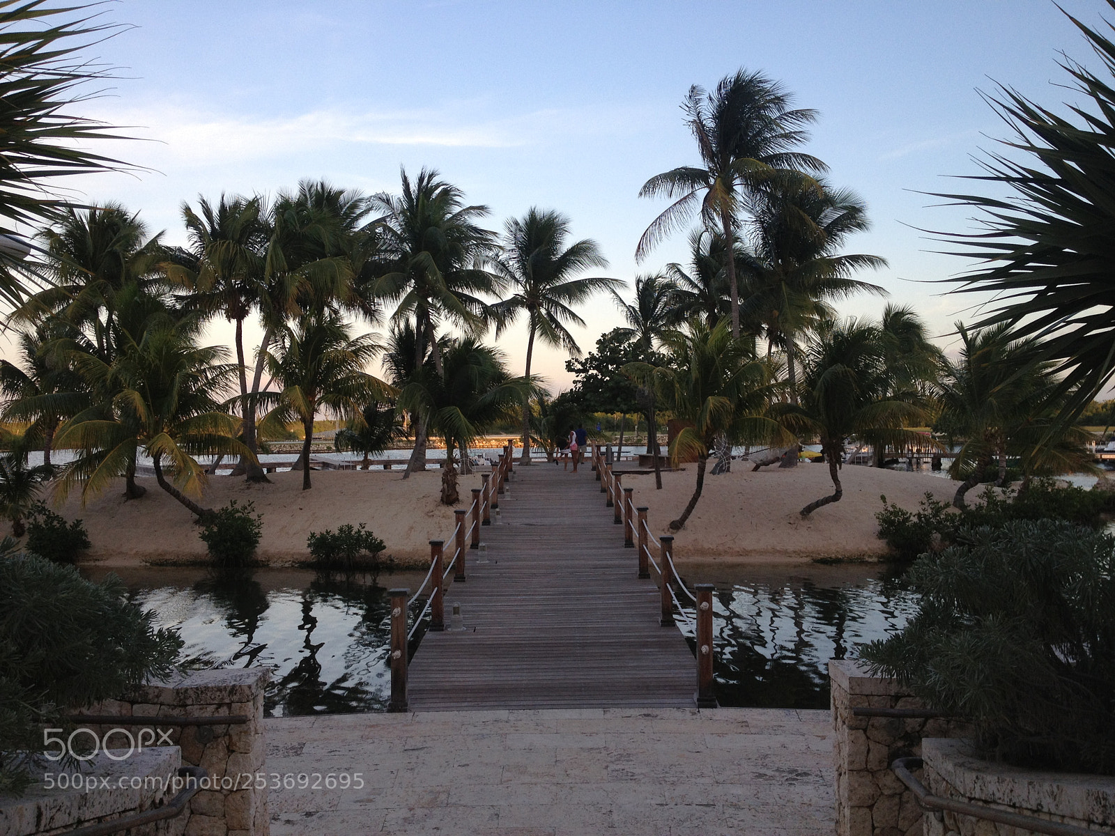 Apple iPhone 4S sample photo. Img photography