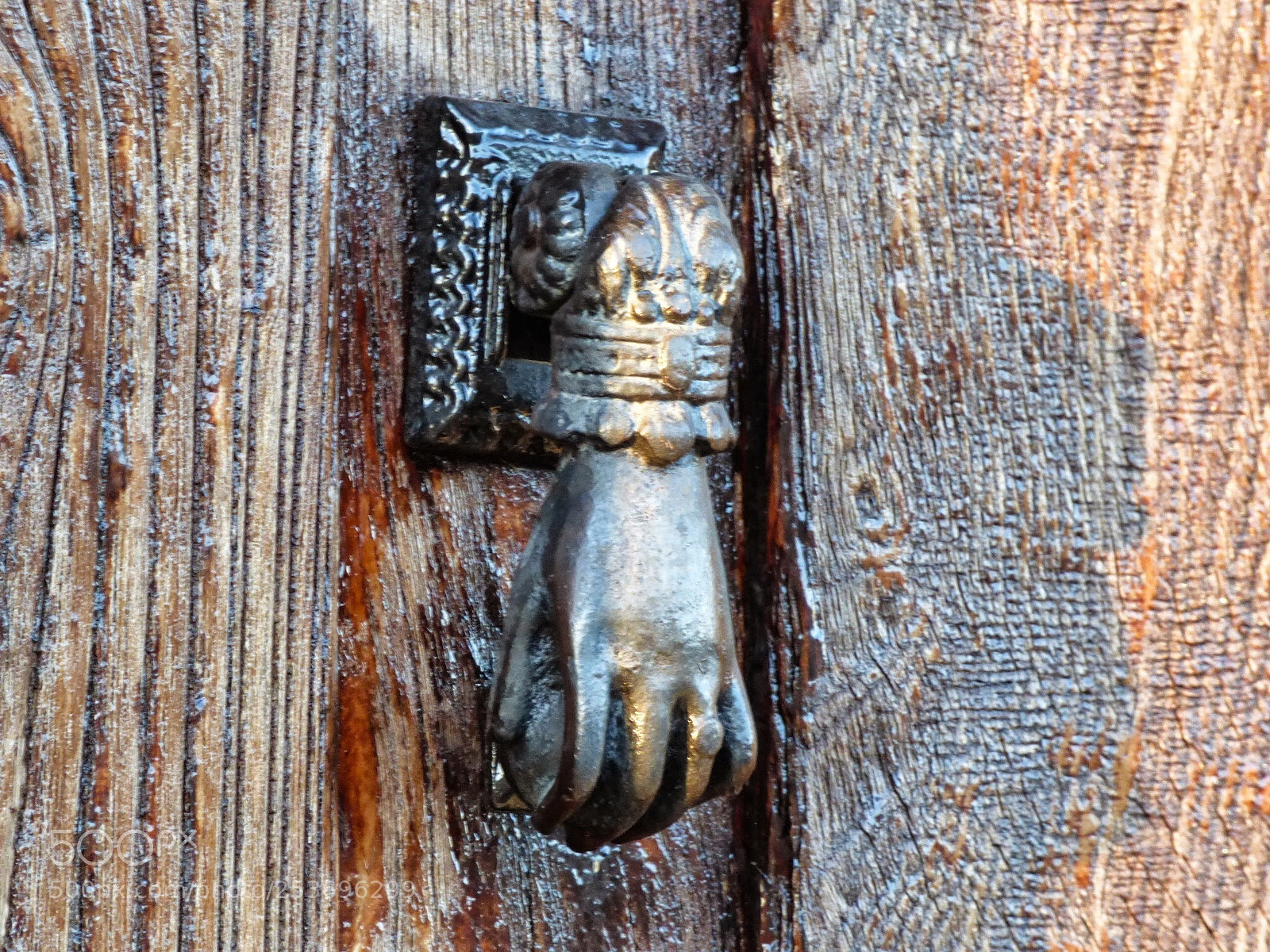 Panasonic DMC-FZ72 sample photo. #doorhandle #tiradores
2 photography