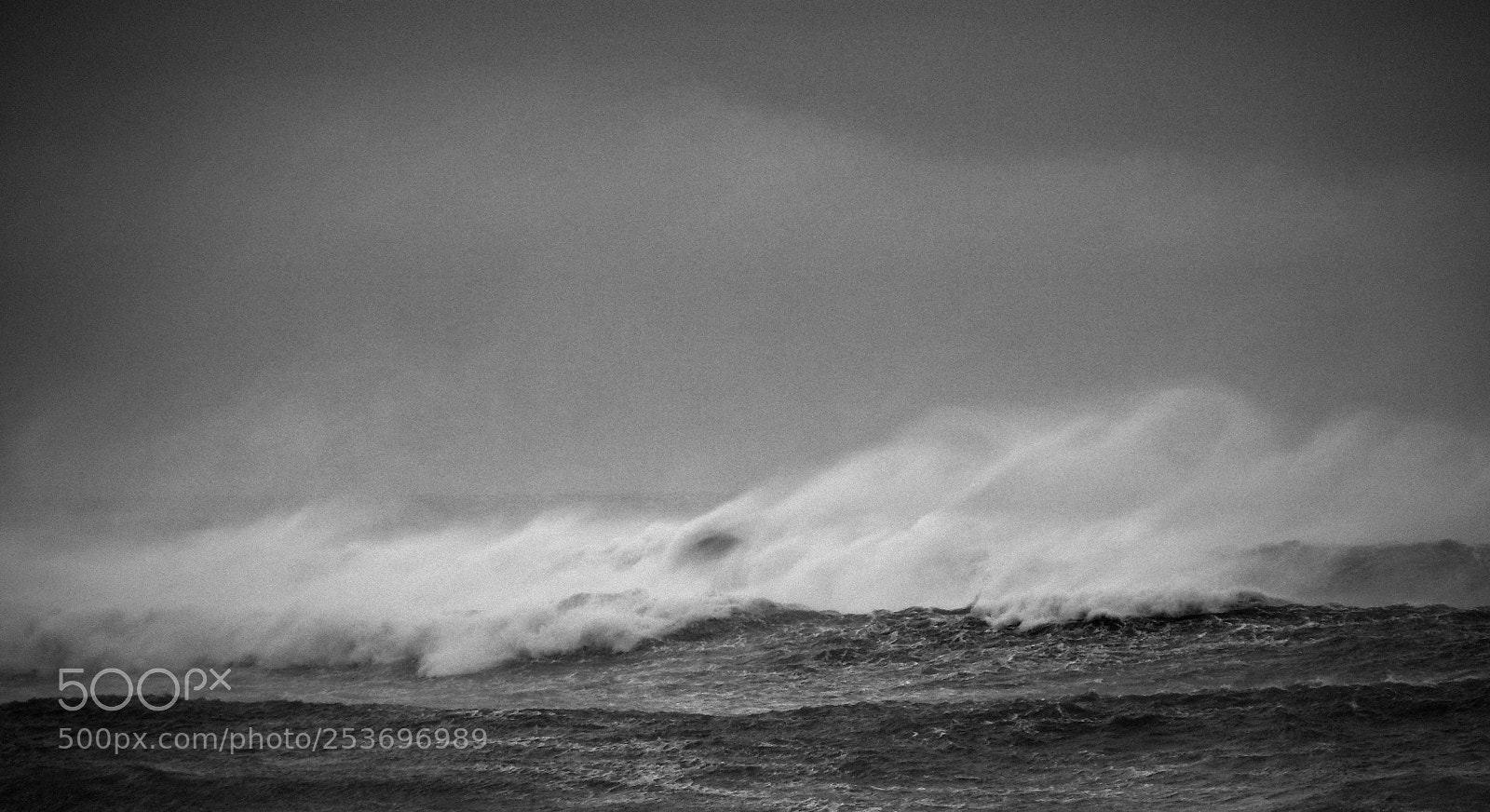 Panasonic Lumix DMC-ZS10 (Lumix DMC-TZ20 / Lumix DMC-TZ22) sample photo. Stormy sea photography