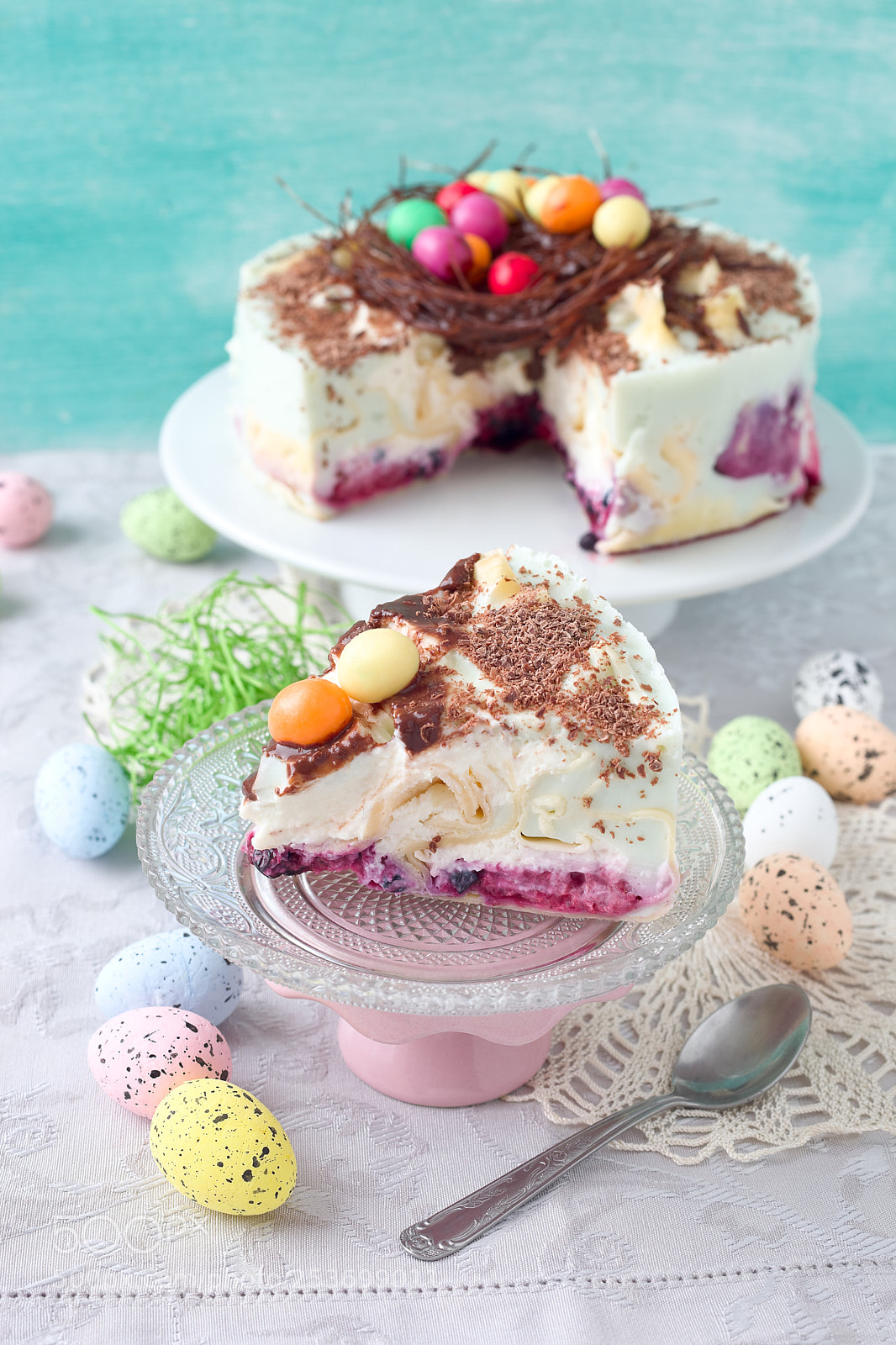 Canon EOS 5D Mark II sample photo. Chocolate easter egg nest photography
