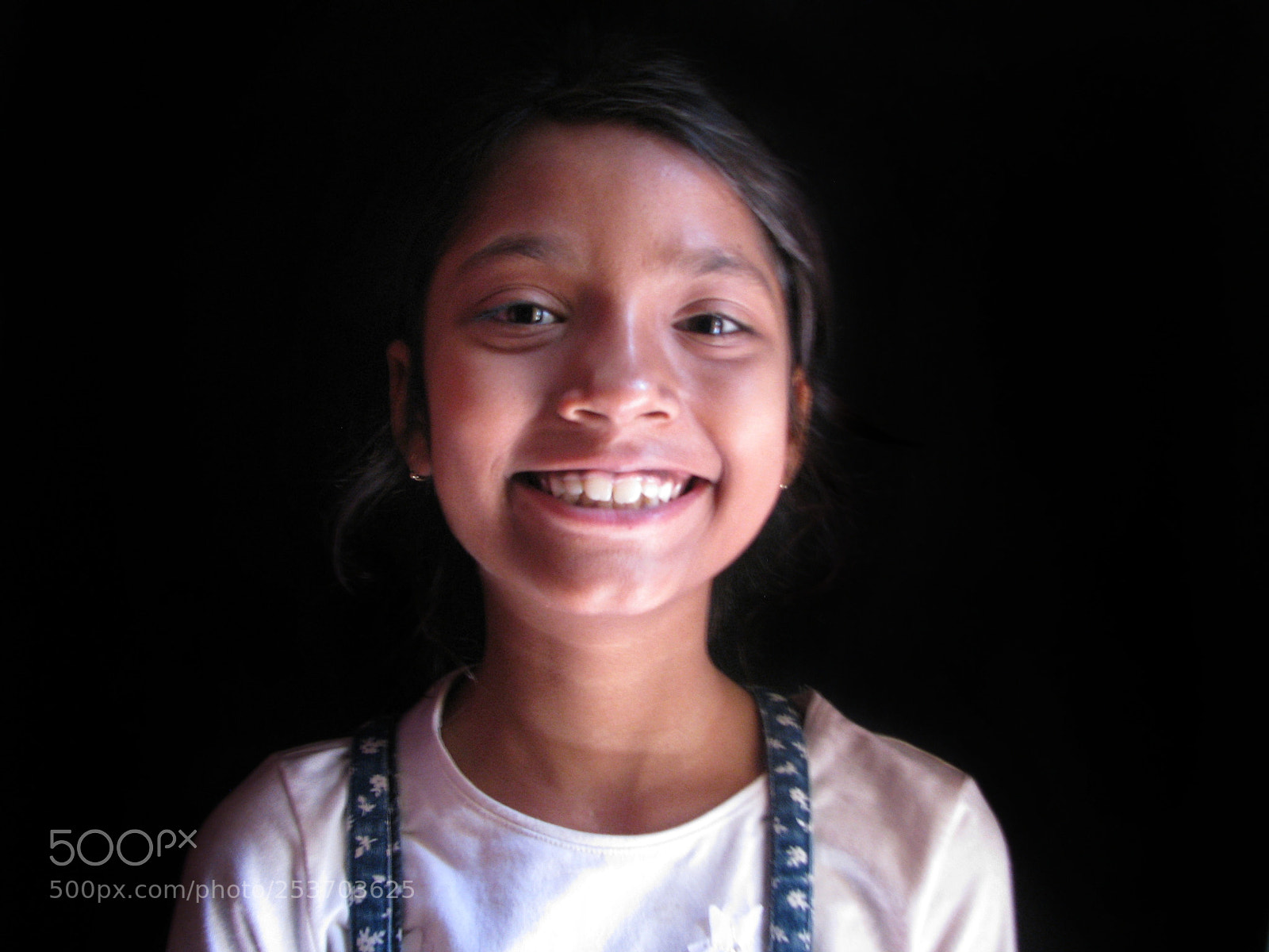 Canon POWERSHOT S5 IS sample photo. Big smile photography