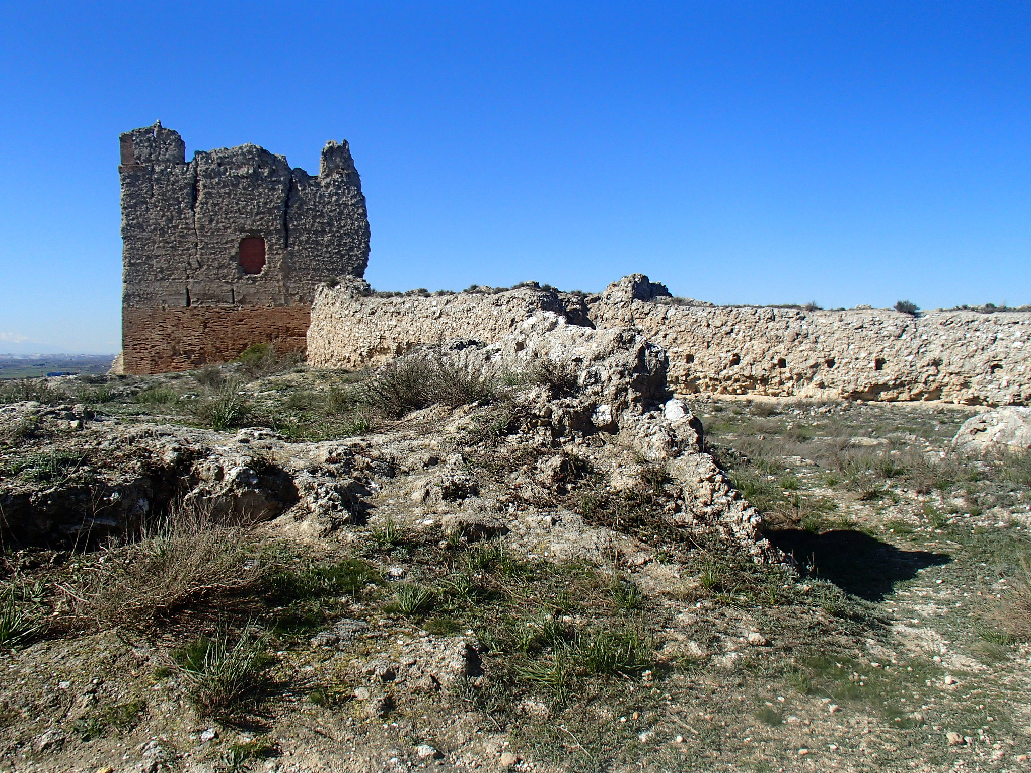 Olympus TG-820 sample photo. Castillo de alfajarin (z) | españa photography