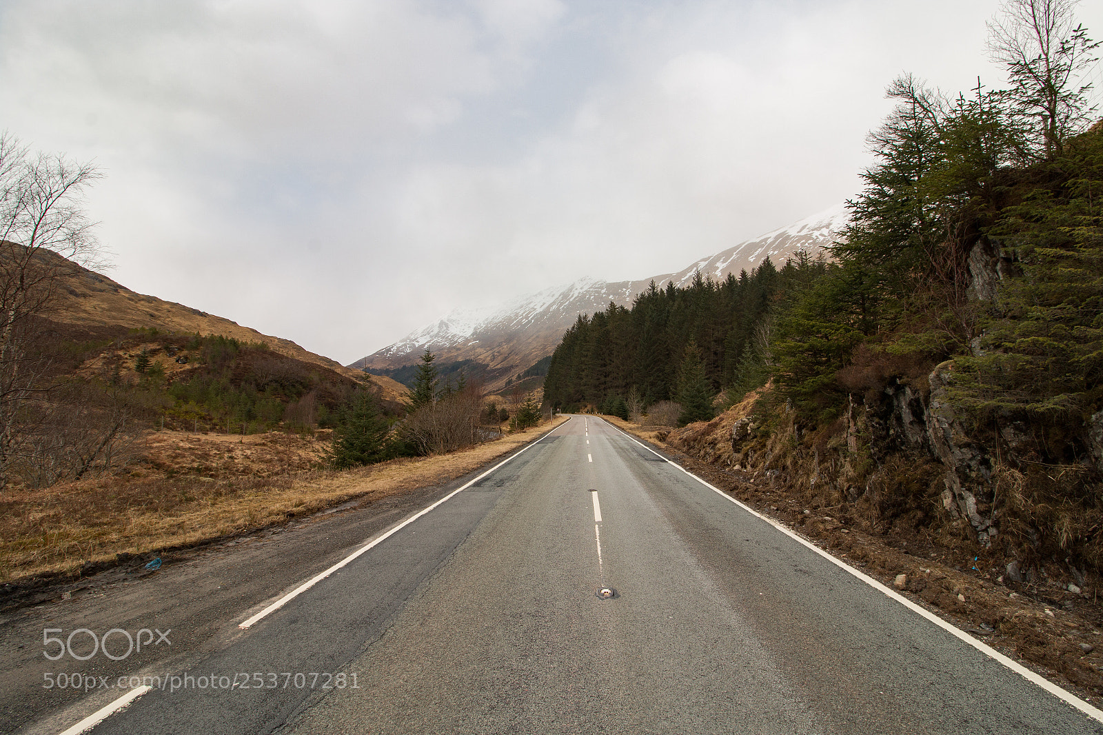 Canon EOS 70D sample photo. On the road photography