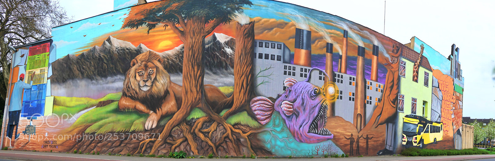 Panasonic Lumix DMC-FZ2500 (Lumix DMC-FZ2000) sample photo. Street art mühlheim photography
