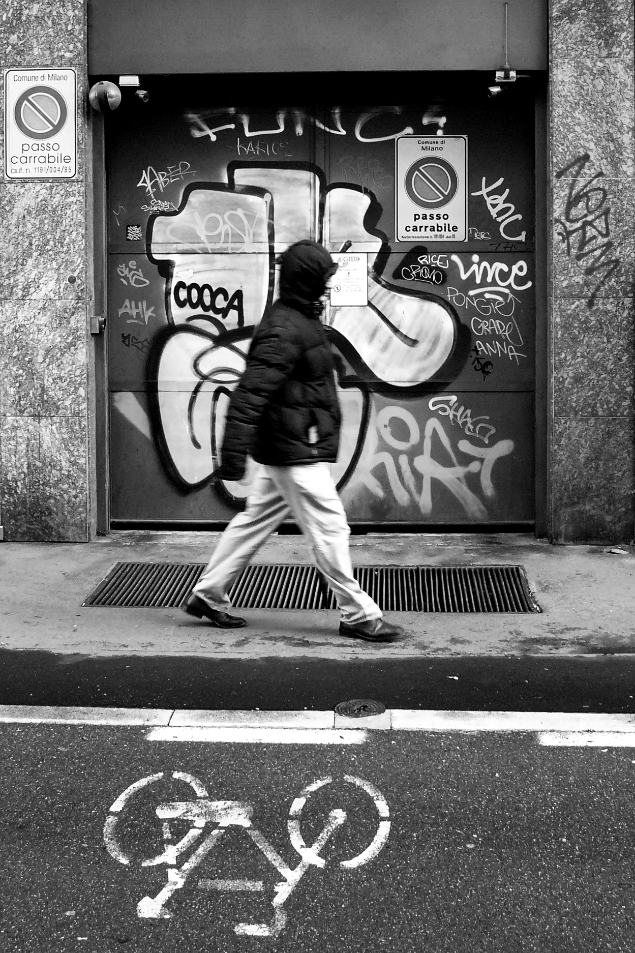 Leica DIGILUX 2 sample photo. We are back under the weather photography