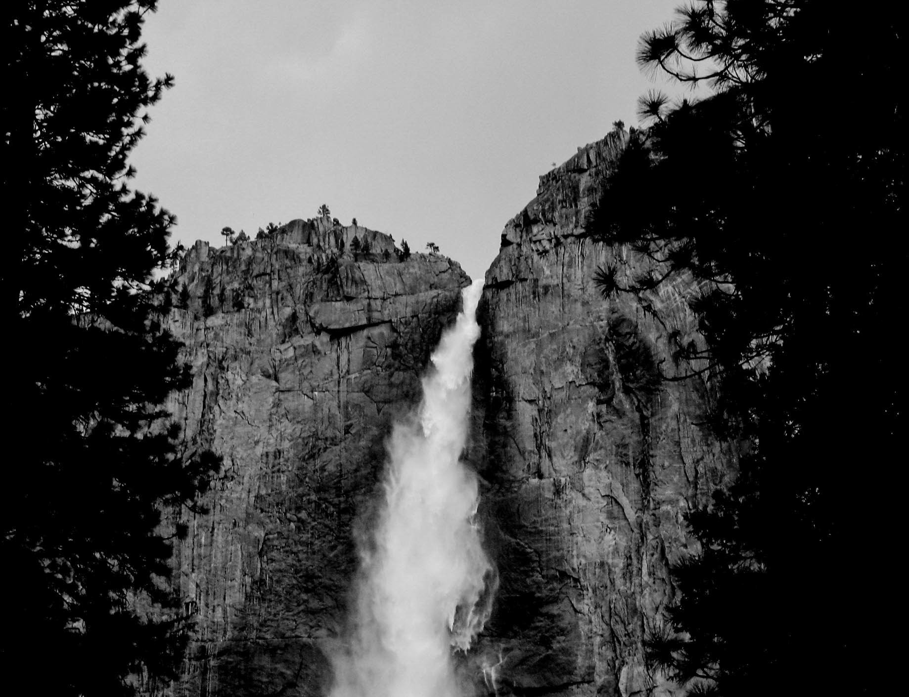 Canon PowerShot SX110 IS sample photo. Monochrome yosemite photography