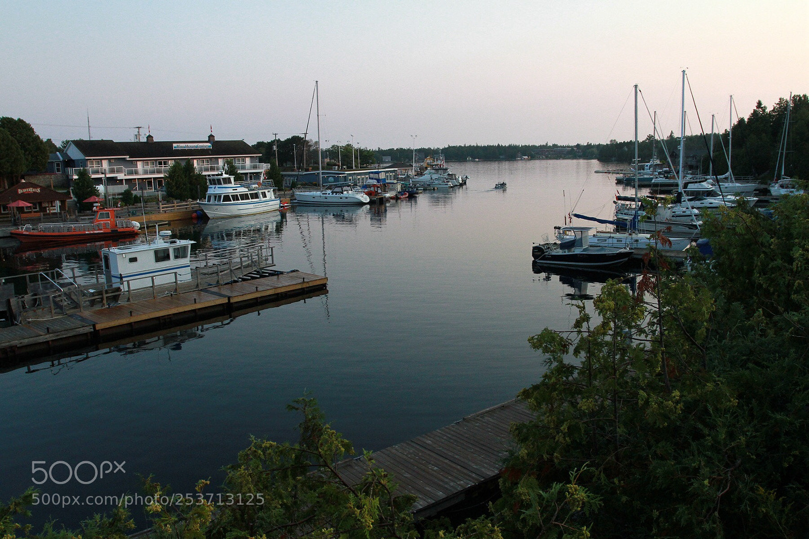Canon EOS 7D sample photo. The little tub harbour photography