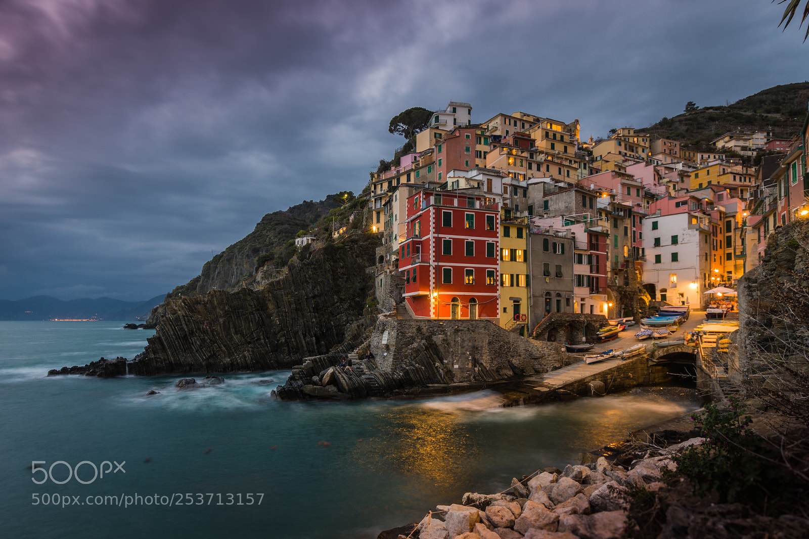 Nikon D500 sample photo. Twilight at riomaggiore photography