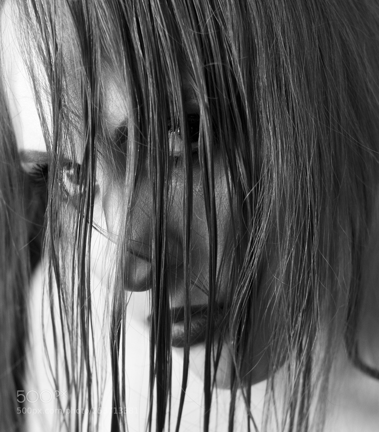 Canon EOS 100D (EOS Rebel SL1 / EOS Kiss X7) sample photo. Hair curtain photography