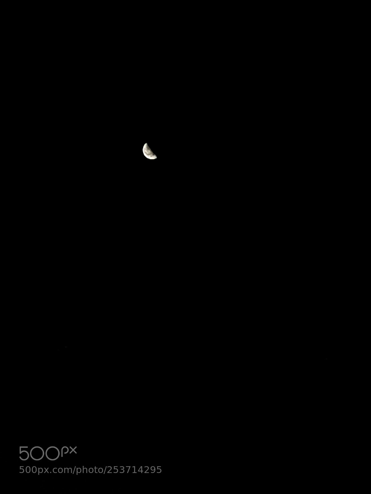 Samsung Galaxy S7 Edge sample photo. Half moon photography