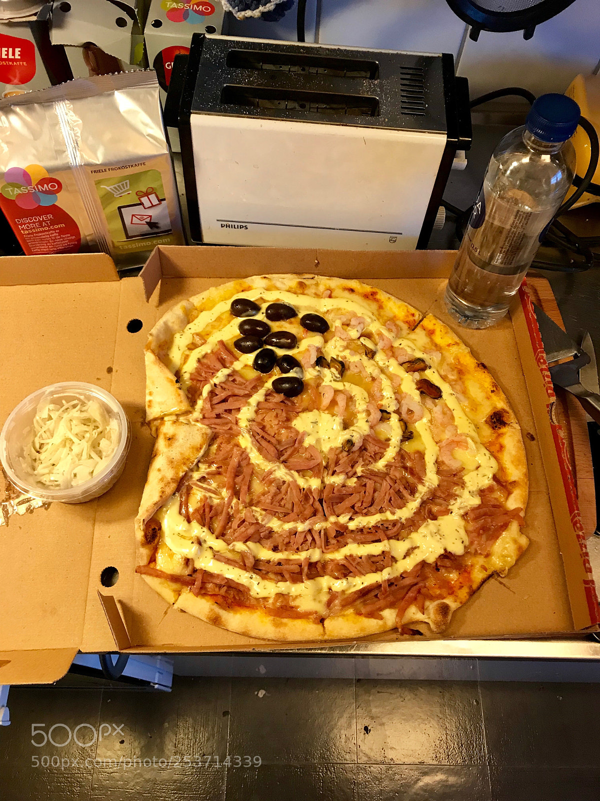 Apple iPhone 7 Plus sample photo. Pizzatime photography