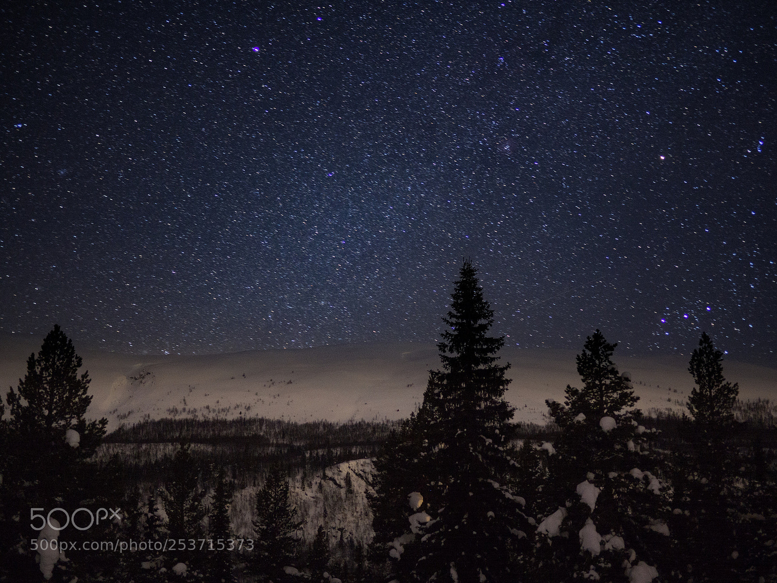 Olympus OM-D E-M10 II sample photo. Fagerlifjell at night photography